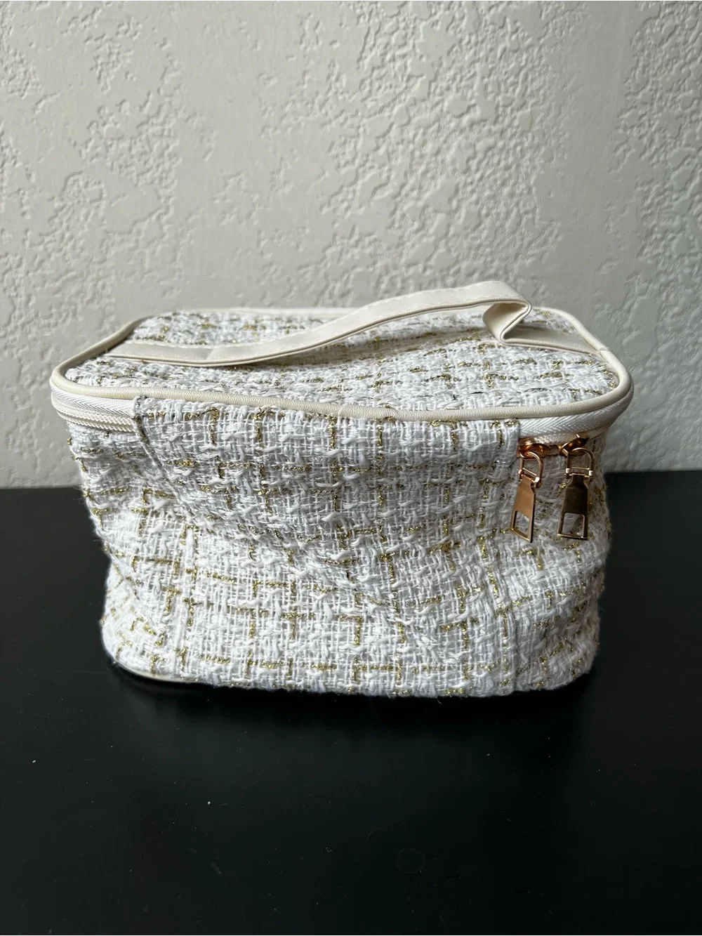 NWOT Elegant White Tweed Cosmetic Case with Gold Threading